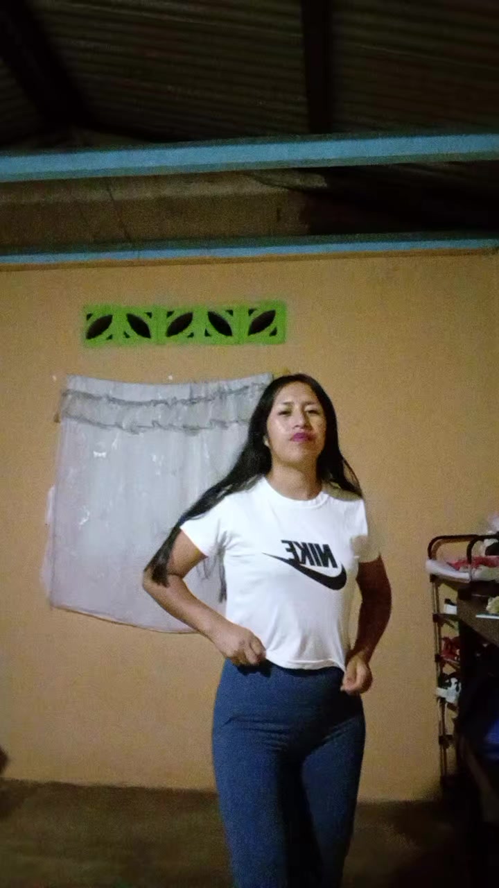 @Roxi Velasquez 🐇❣️🐁