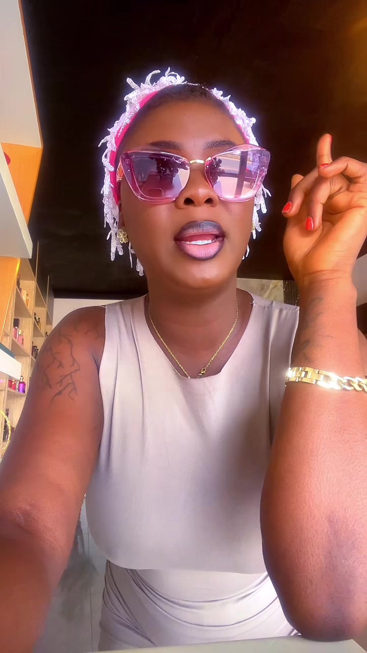 @Maya Poup&eacute;e 🇬🇦