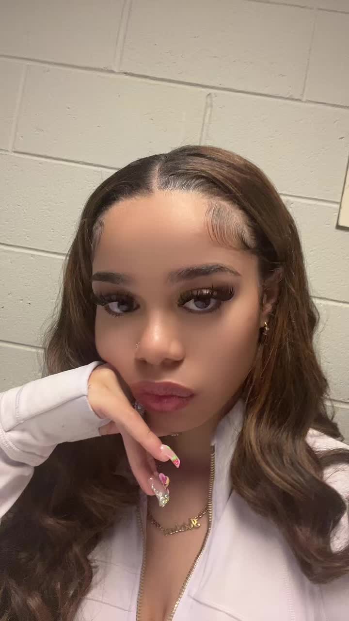 @𝐈𝐞𝐢𝐬𝐡𝐚𝐚𝐥𝐲𝐧𝐧𝐧