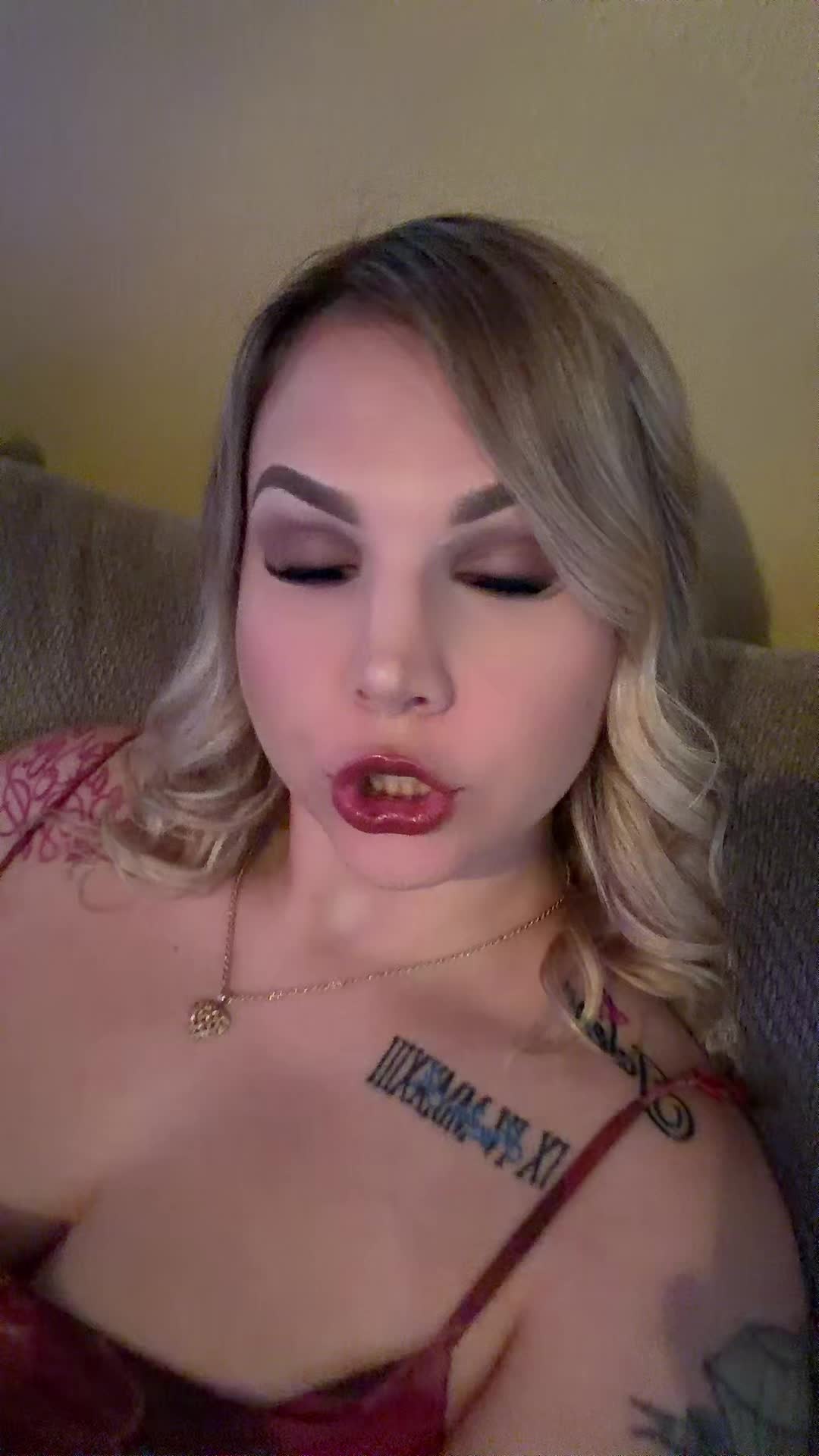 @okkchristinaaa