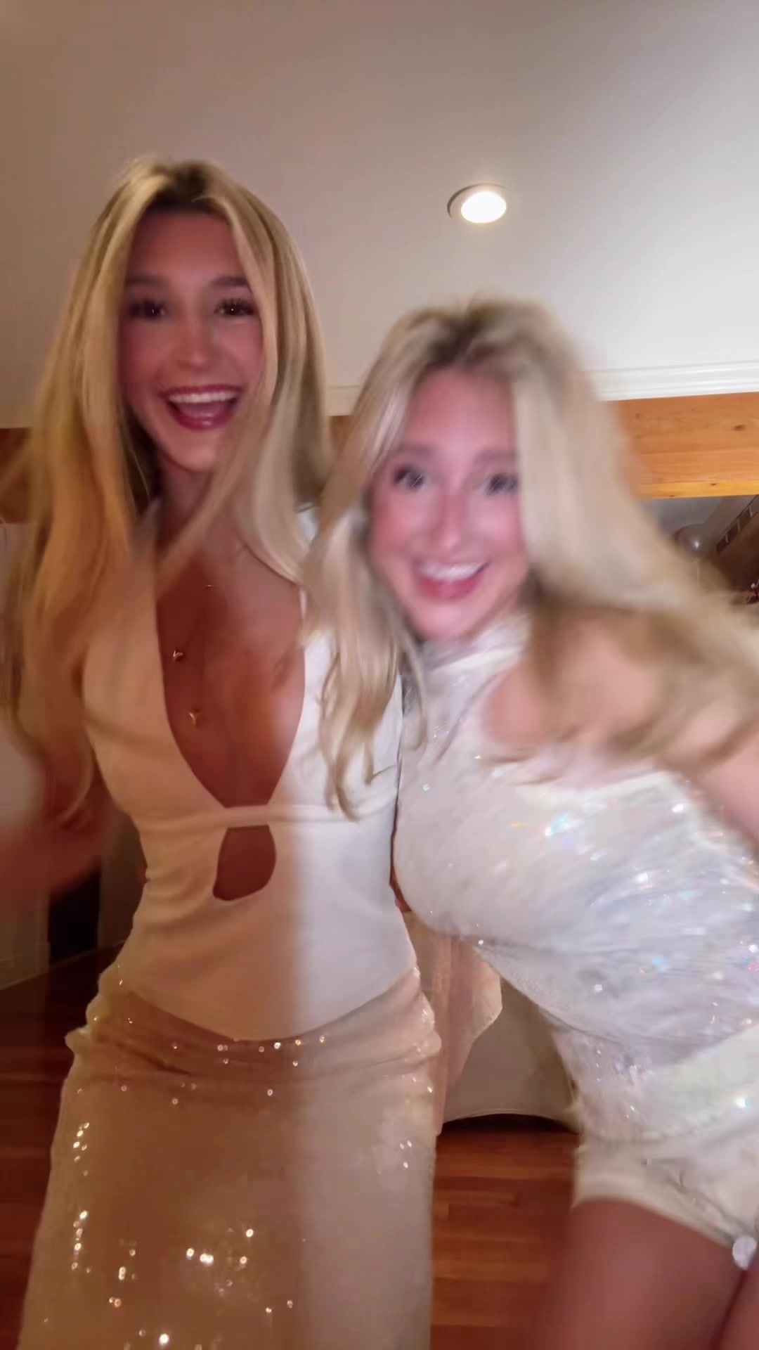 @bella