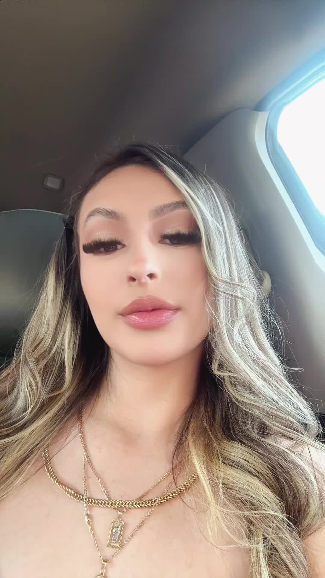 @yasmin
