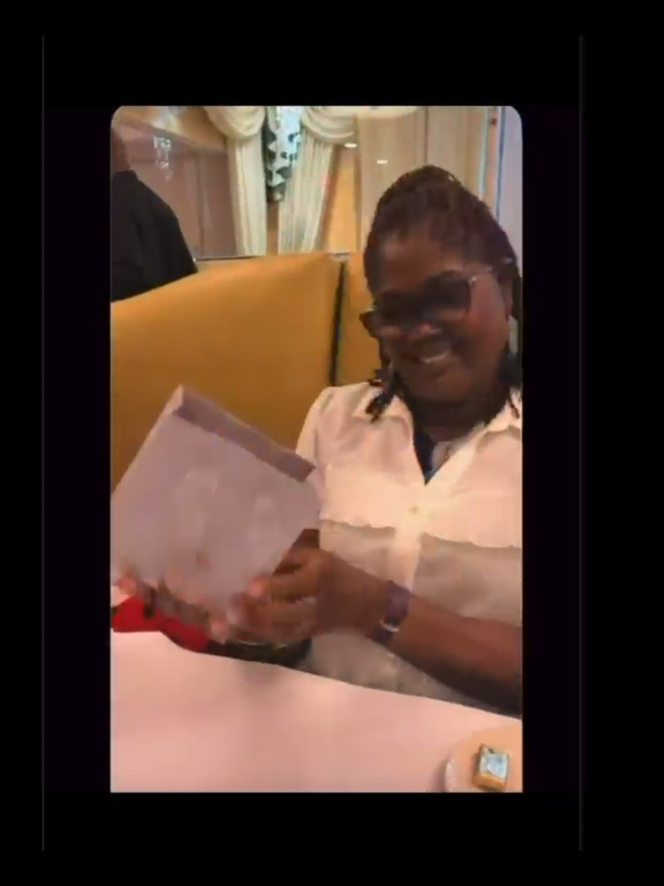 @Author Yvette Phillips