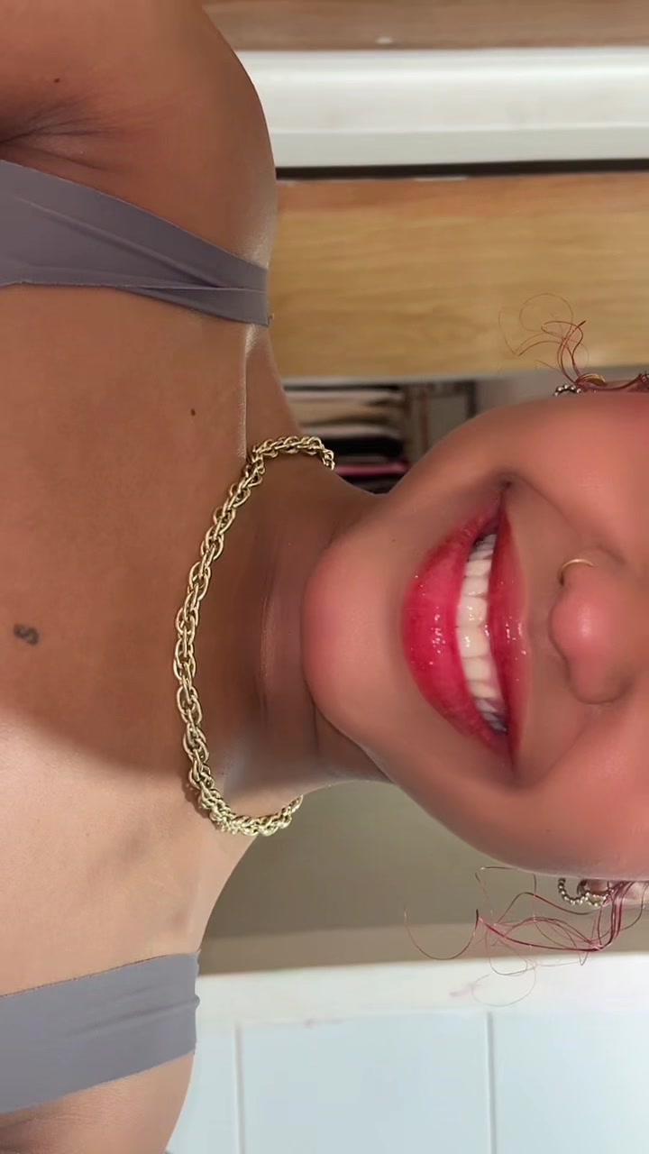 @Blaxkbarbie