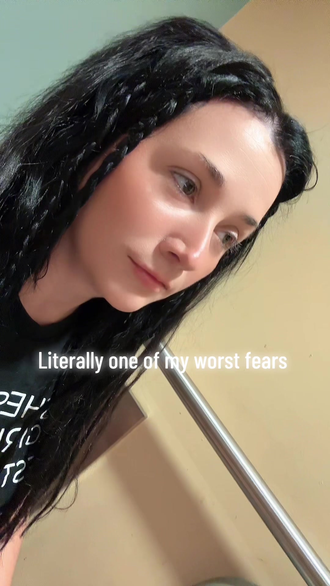 @givemypillowsumhead