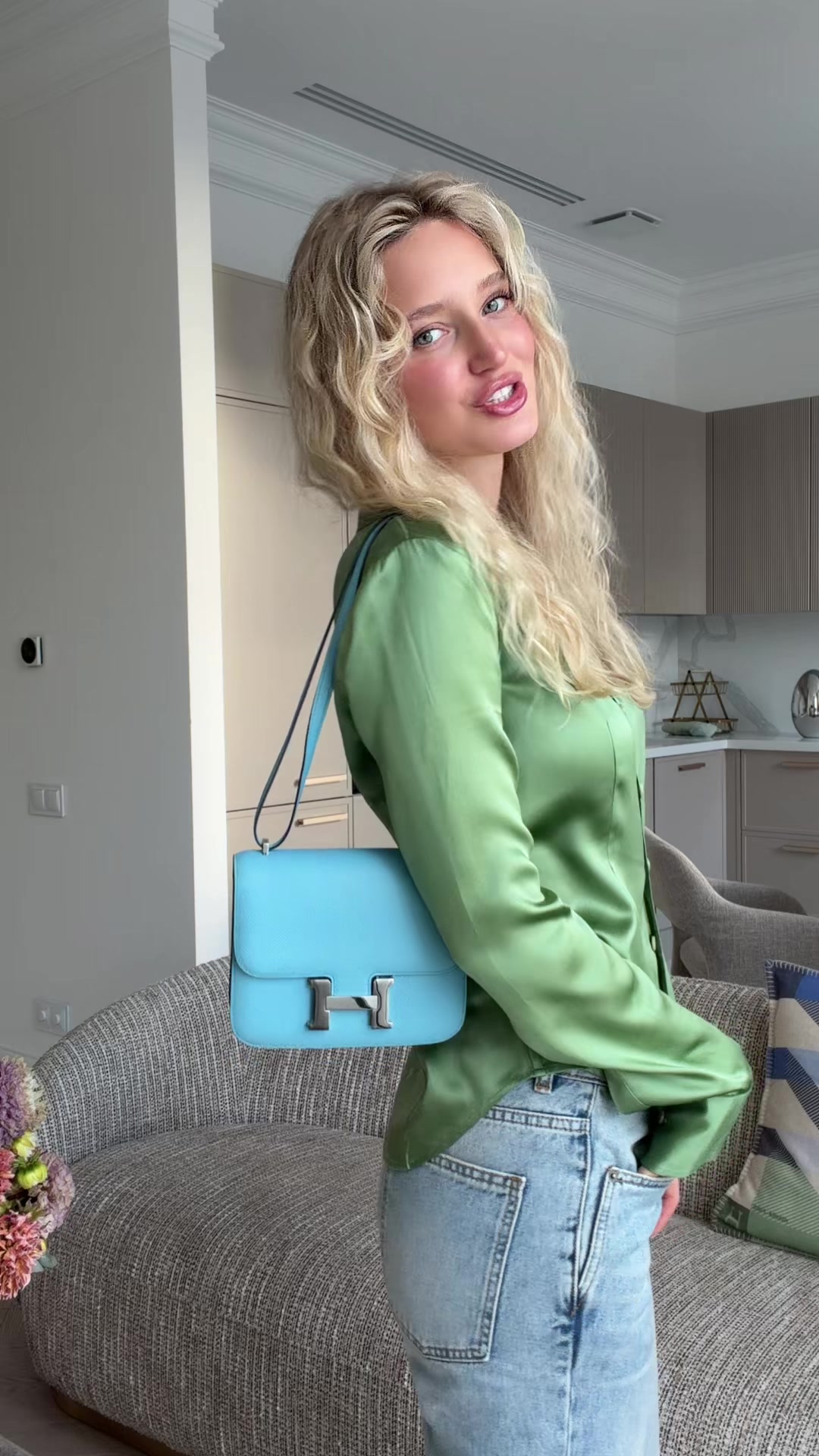 @Eva
