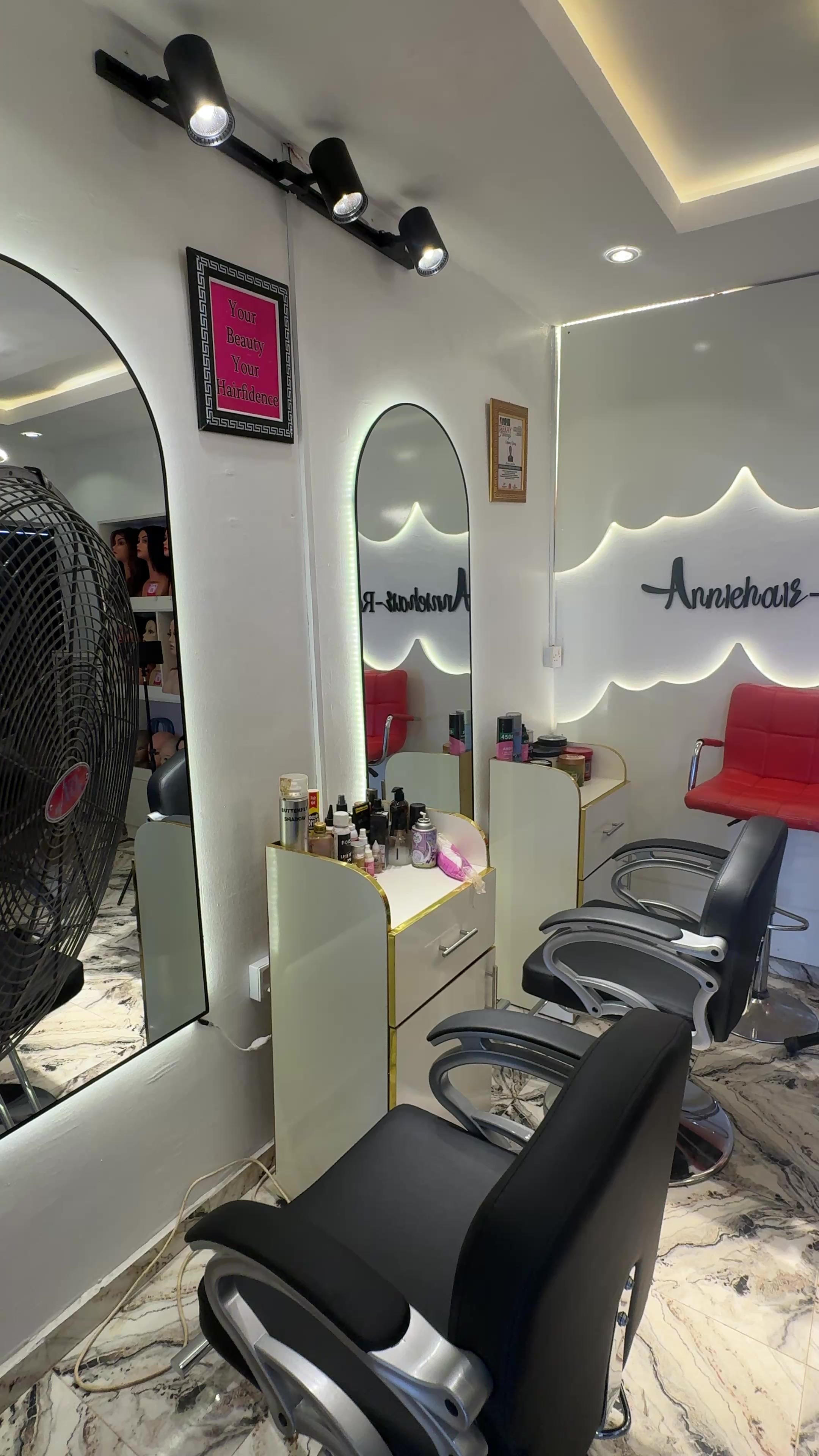 @Braider| nail tech in itaoluwo