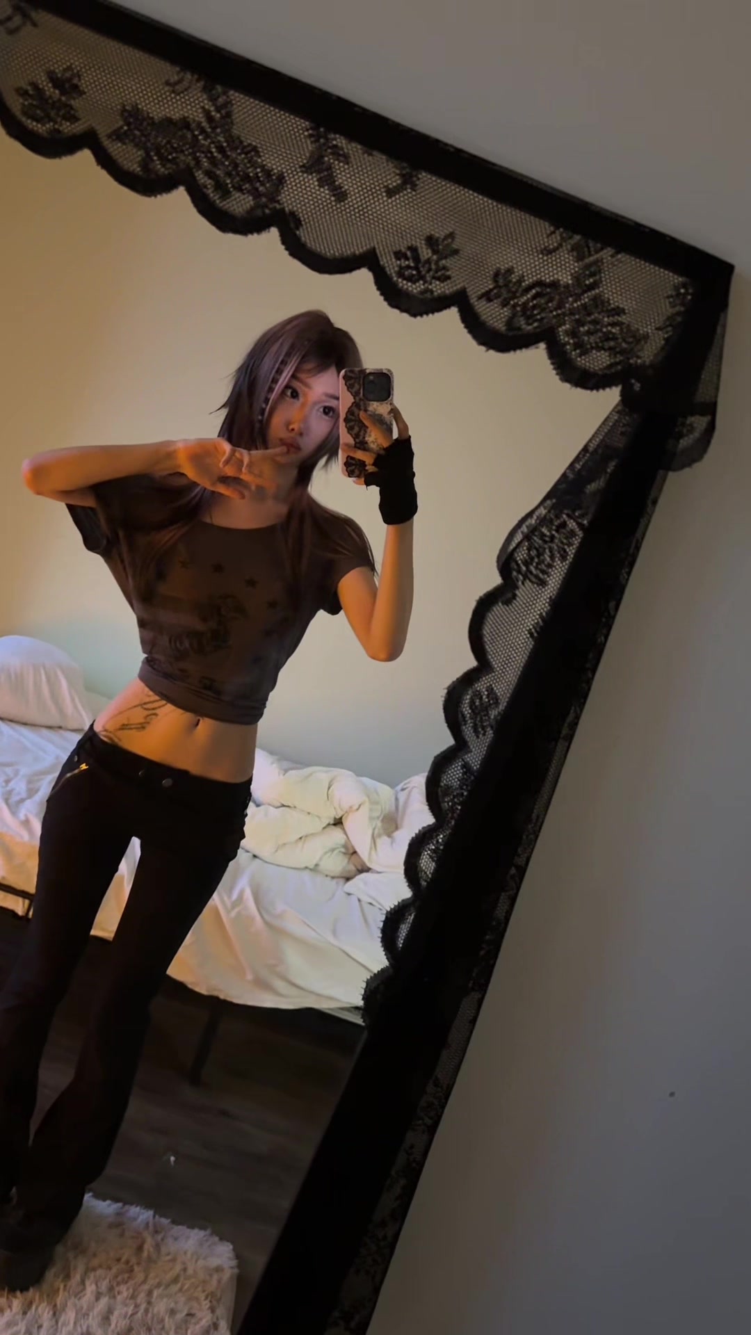 @Desperategirlkisser