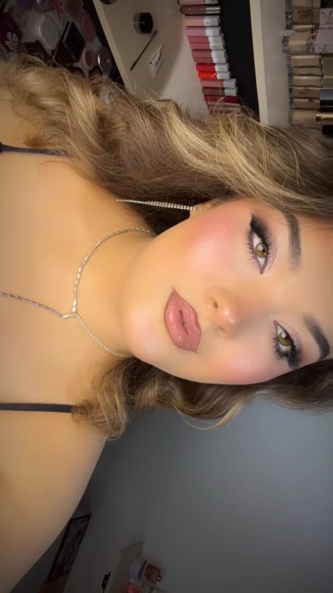 @B🌟