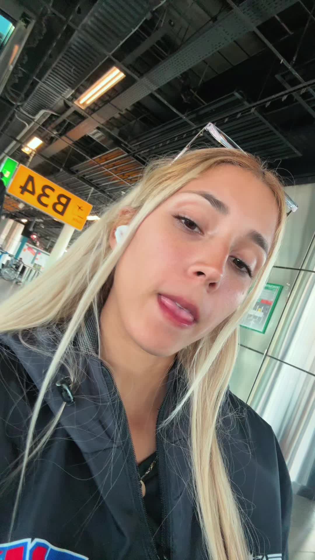 @Nayeli💎