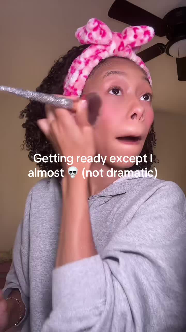 @AYSIA NICOLE