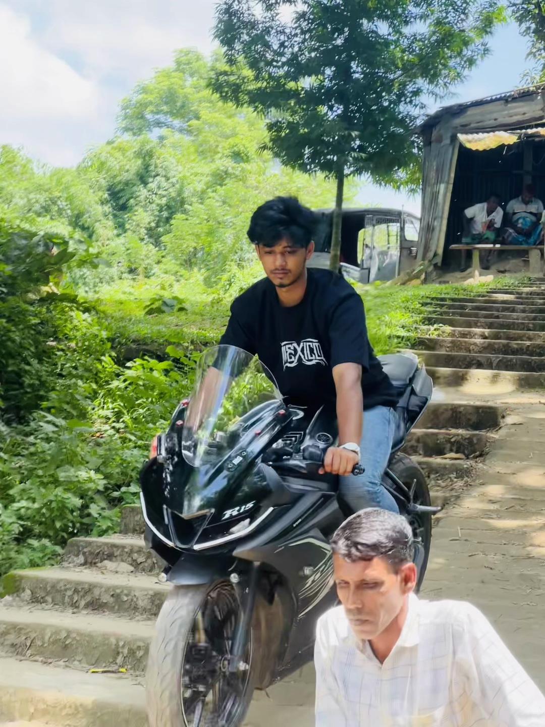 @Ri de R  FA HI M 🚀
