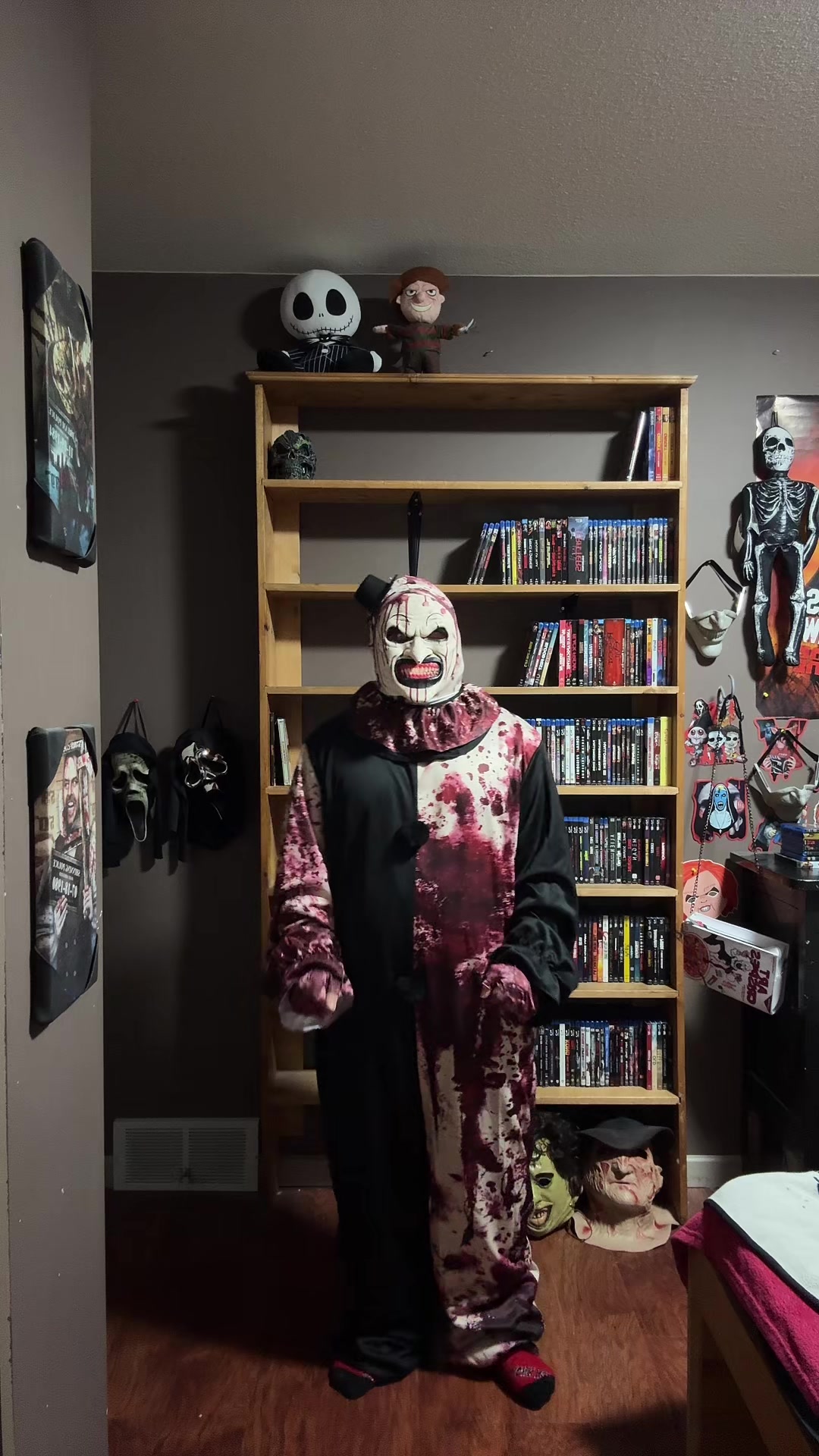 @HorrorLover