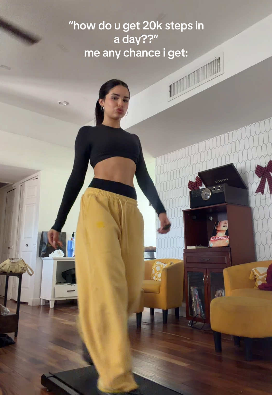 @findsbygabby
