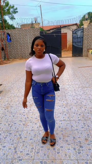 @f njie
