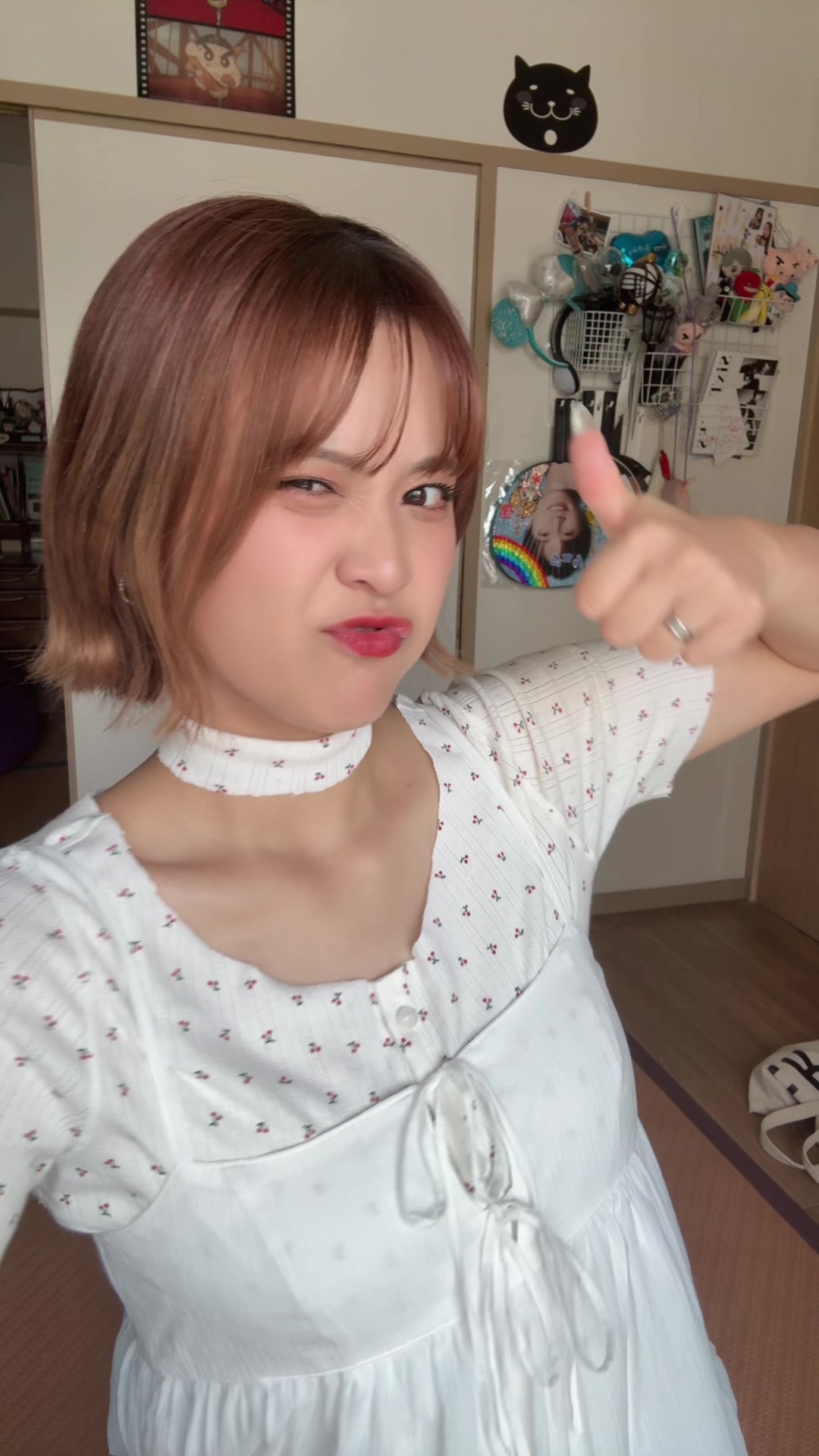 @ユ