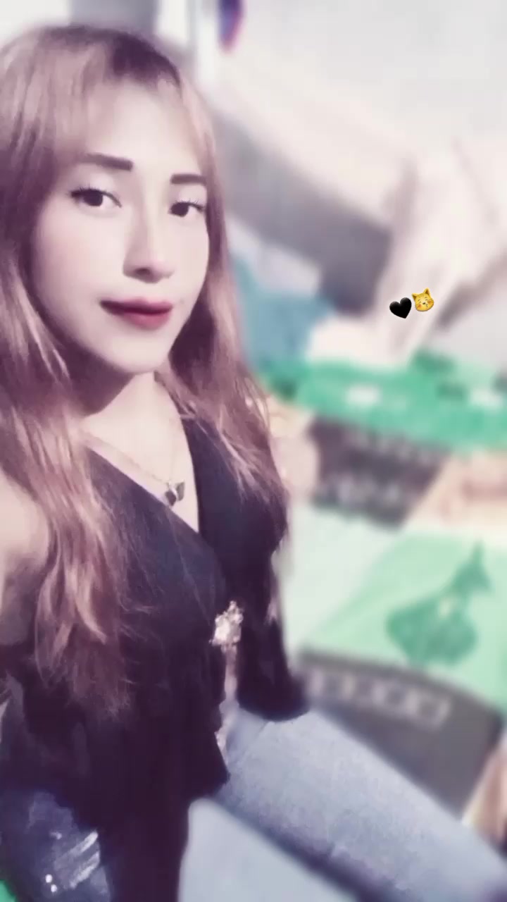 @flakitha🦋