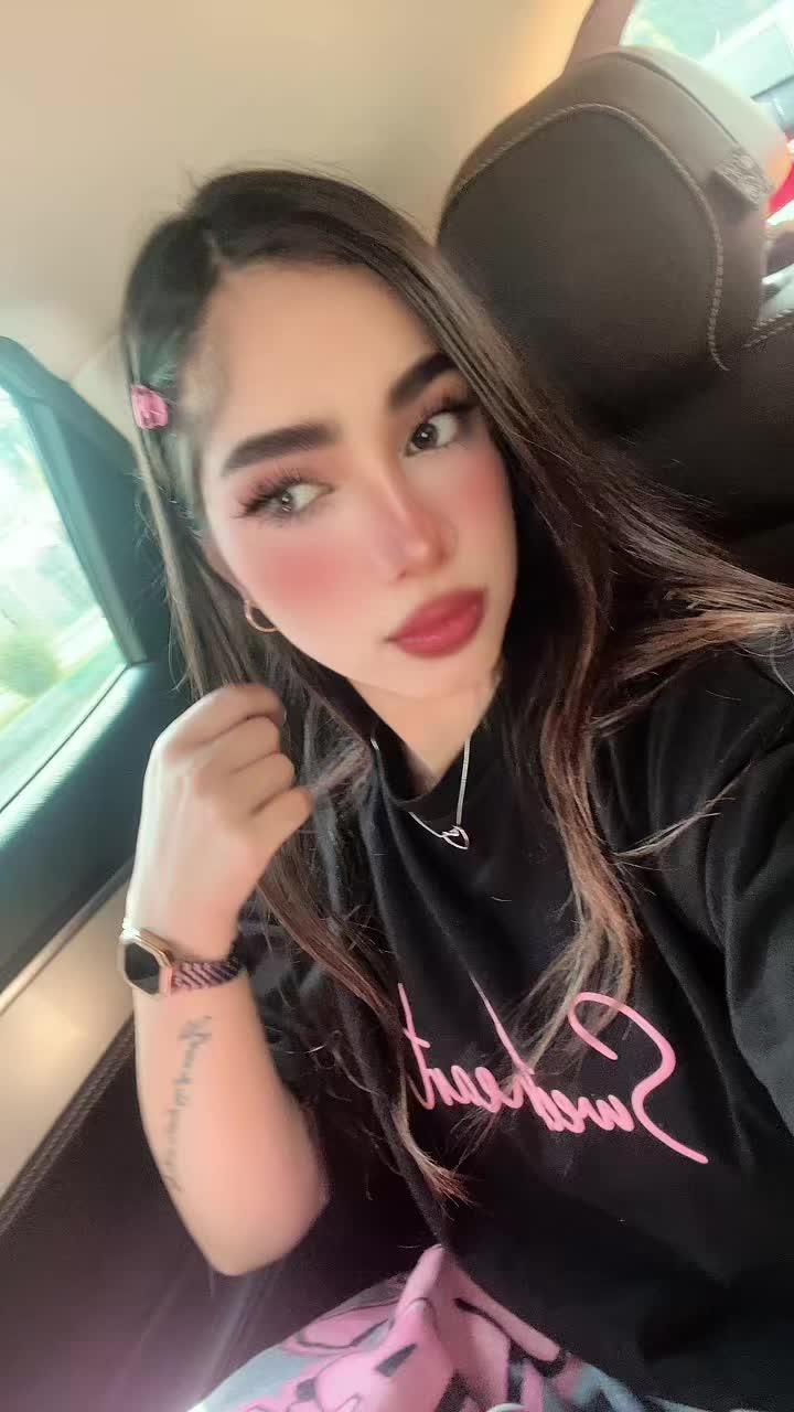@🦋