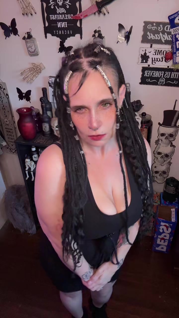 @crazyscorpiochix80