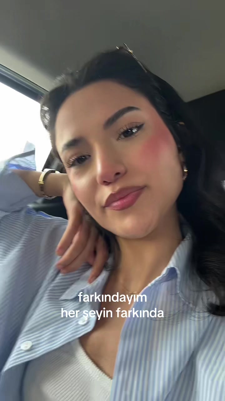 @herhangi bir kadın