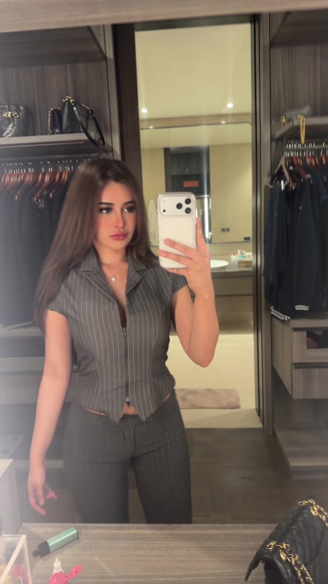 @lauraaas__