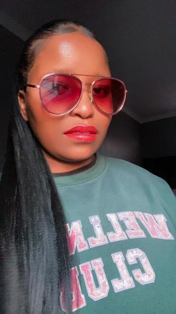 @LADY_F🇿🇦
