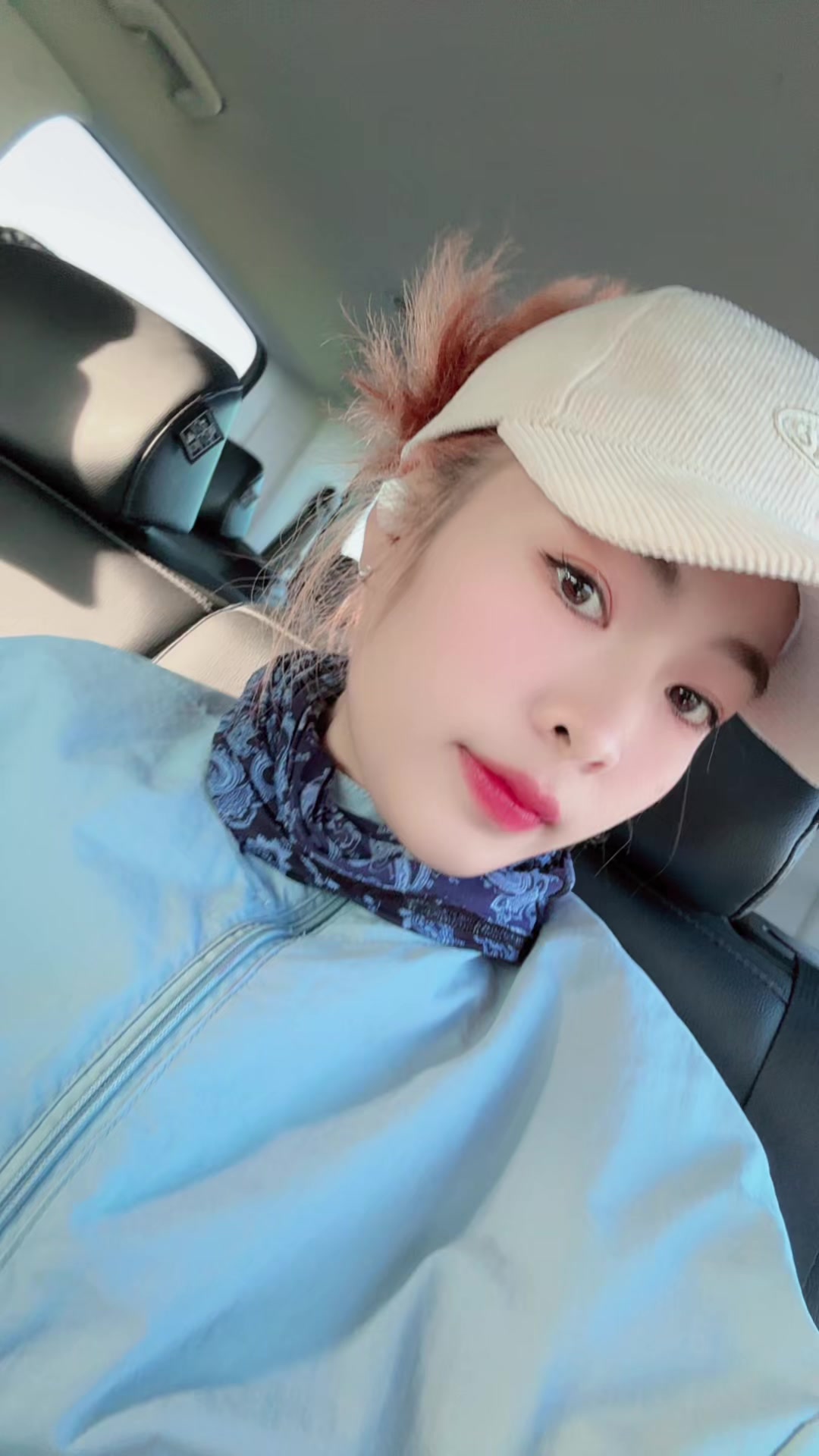 @ลี่น้าชอบกินแป็บชี🦋
