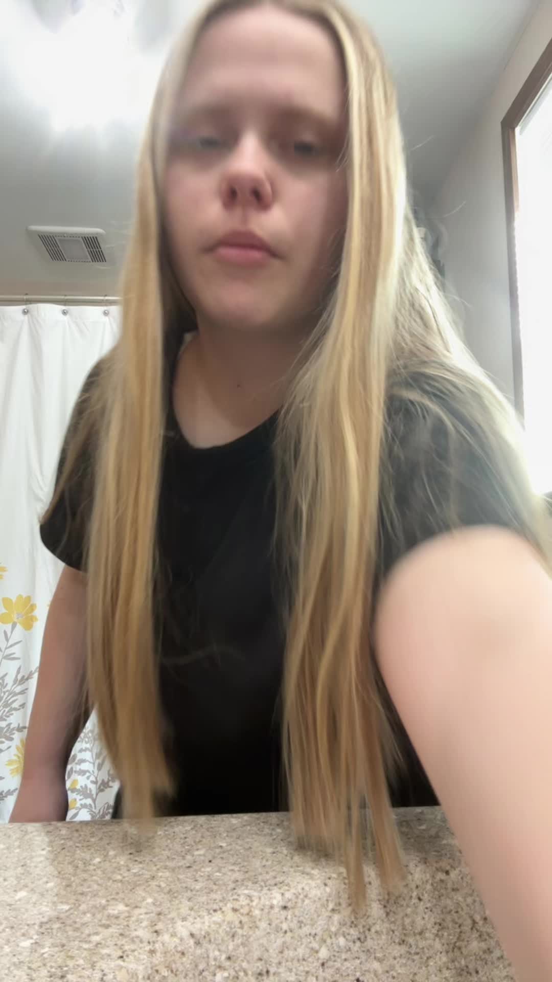 @Chloe