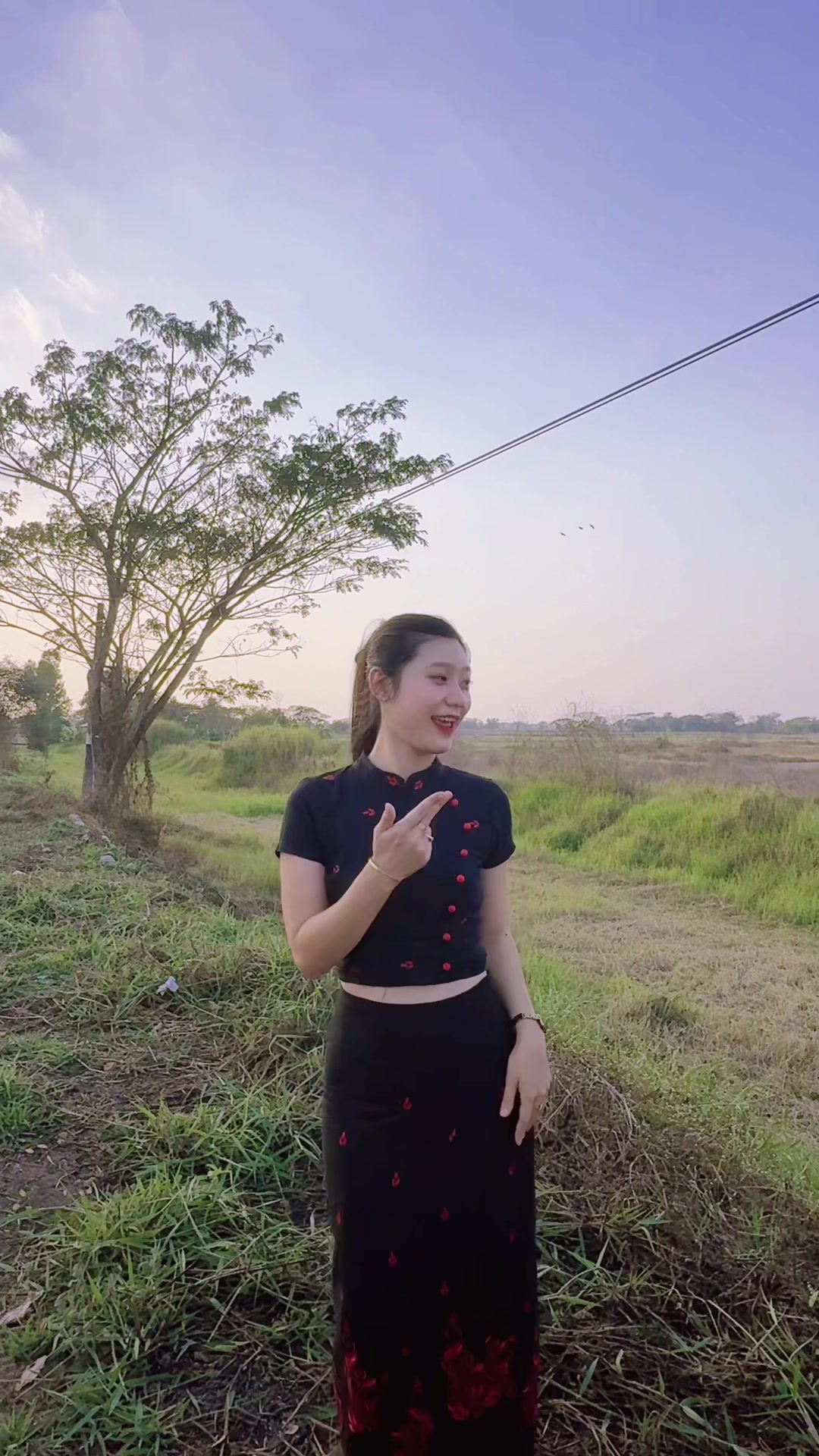 @Khin Lapyae(ရန်ကုန်သူ🤓)