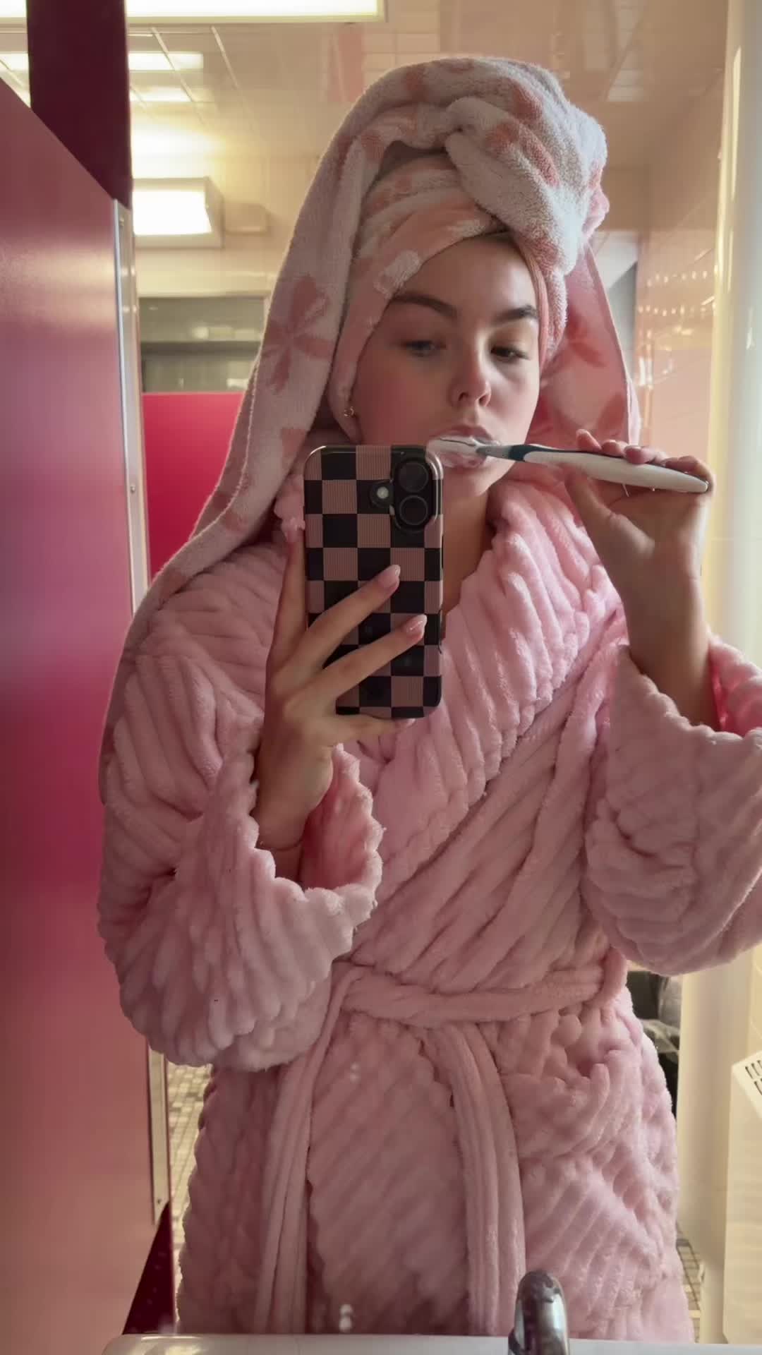 @Elle