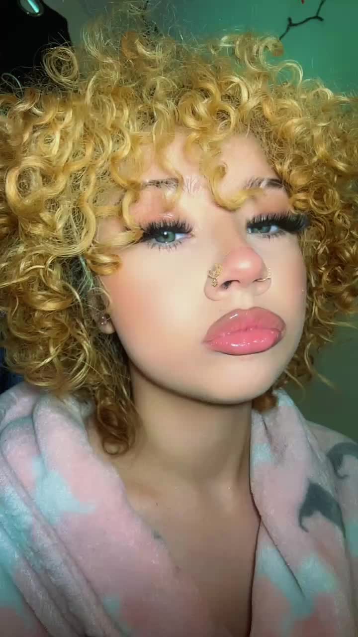 @️