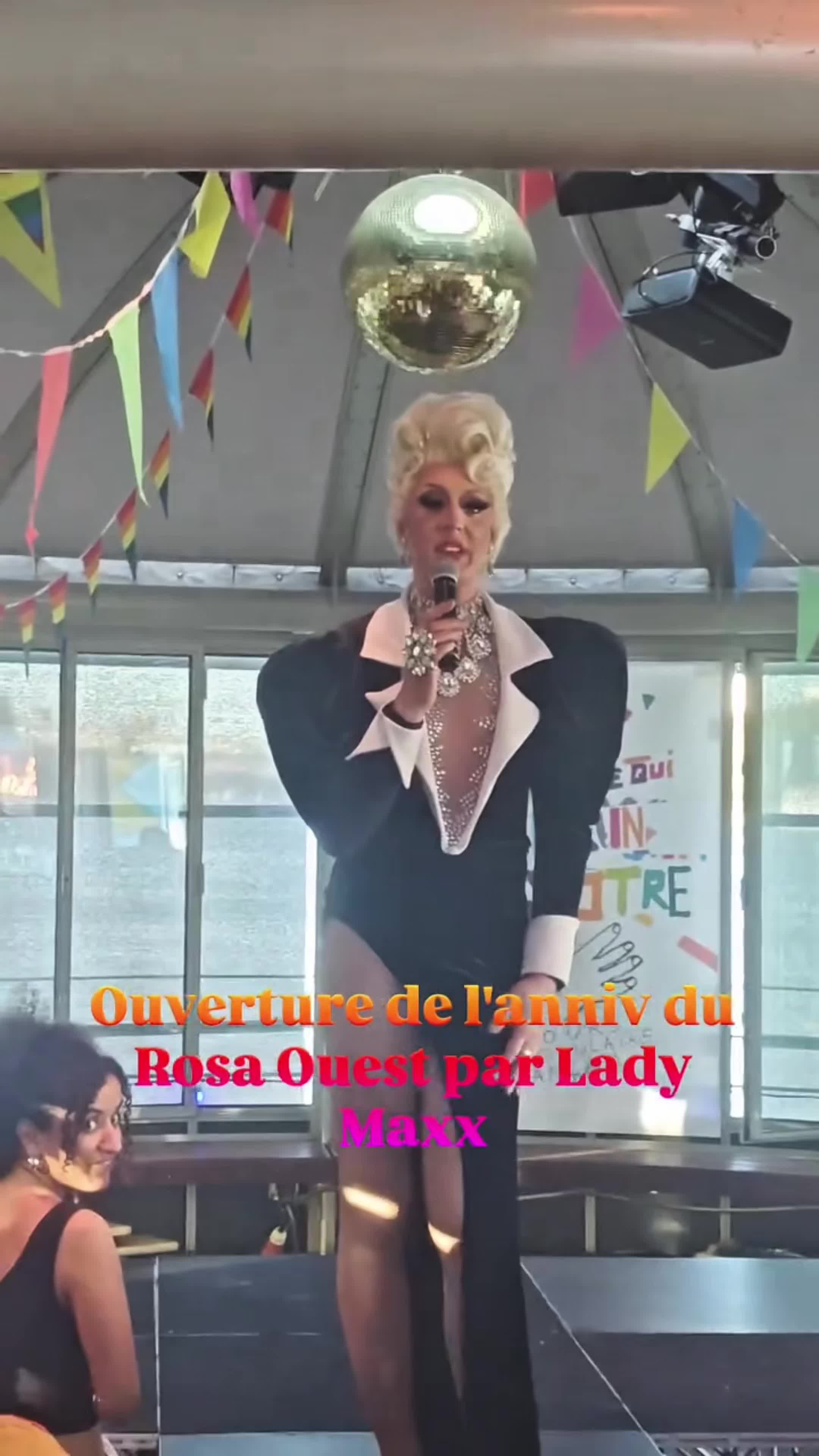 @Lady Maxx l’artiste