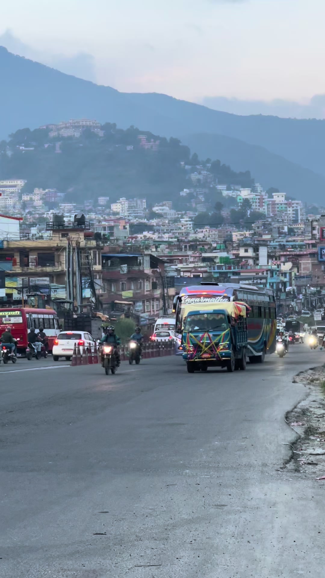 @Deluxe Bus Of Nepal🇳🇵🇳🇵