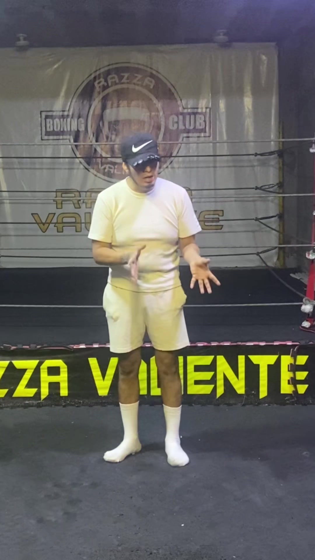 @Razza valiente