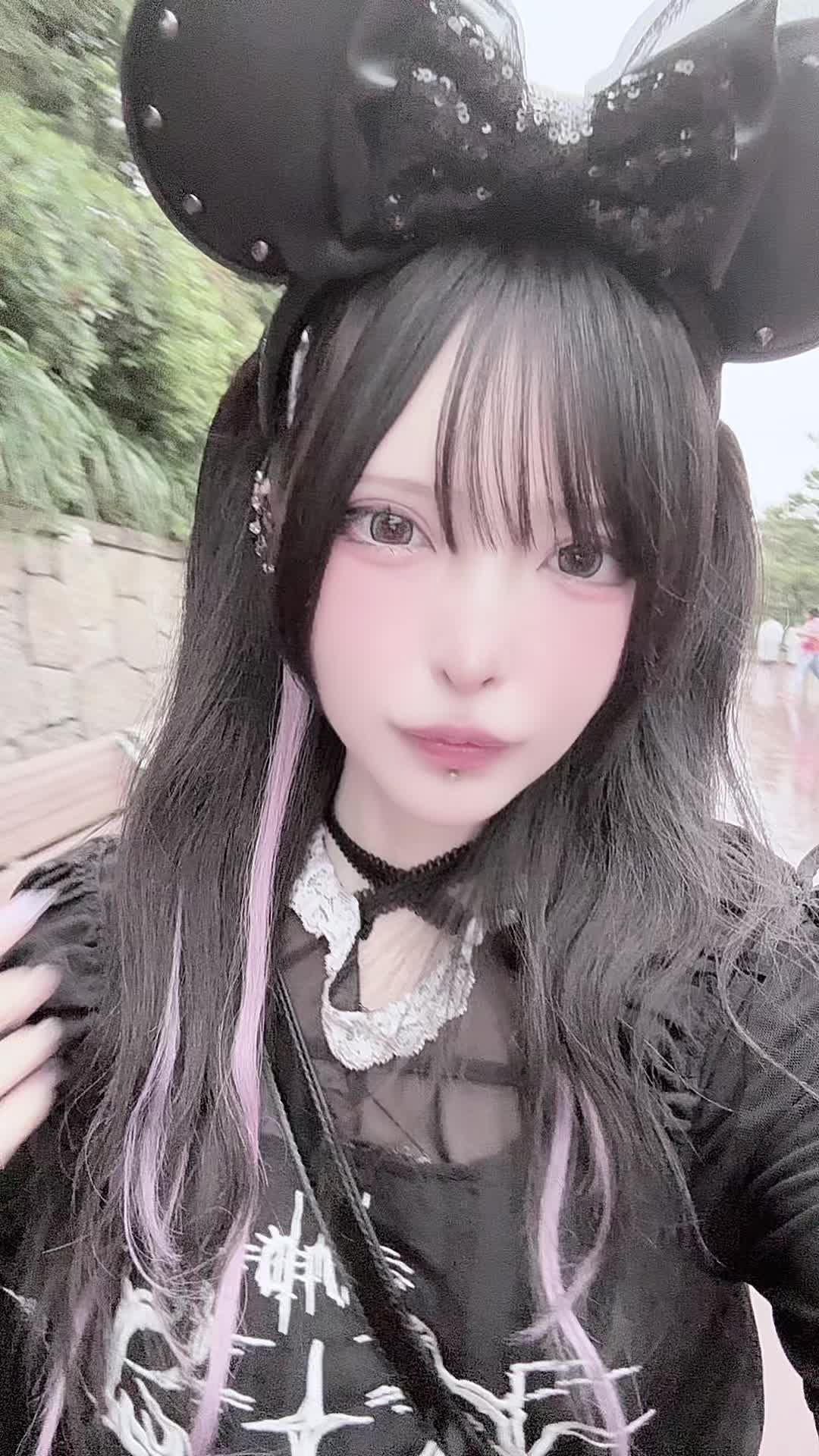 @黒魅らら