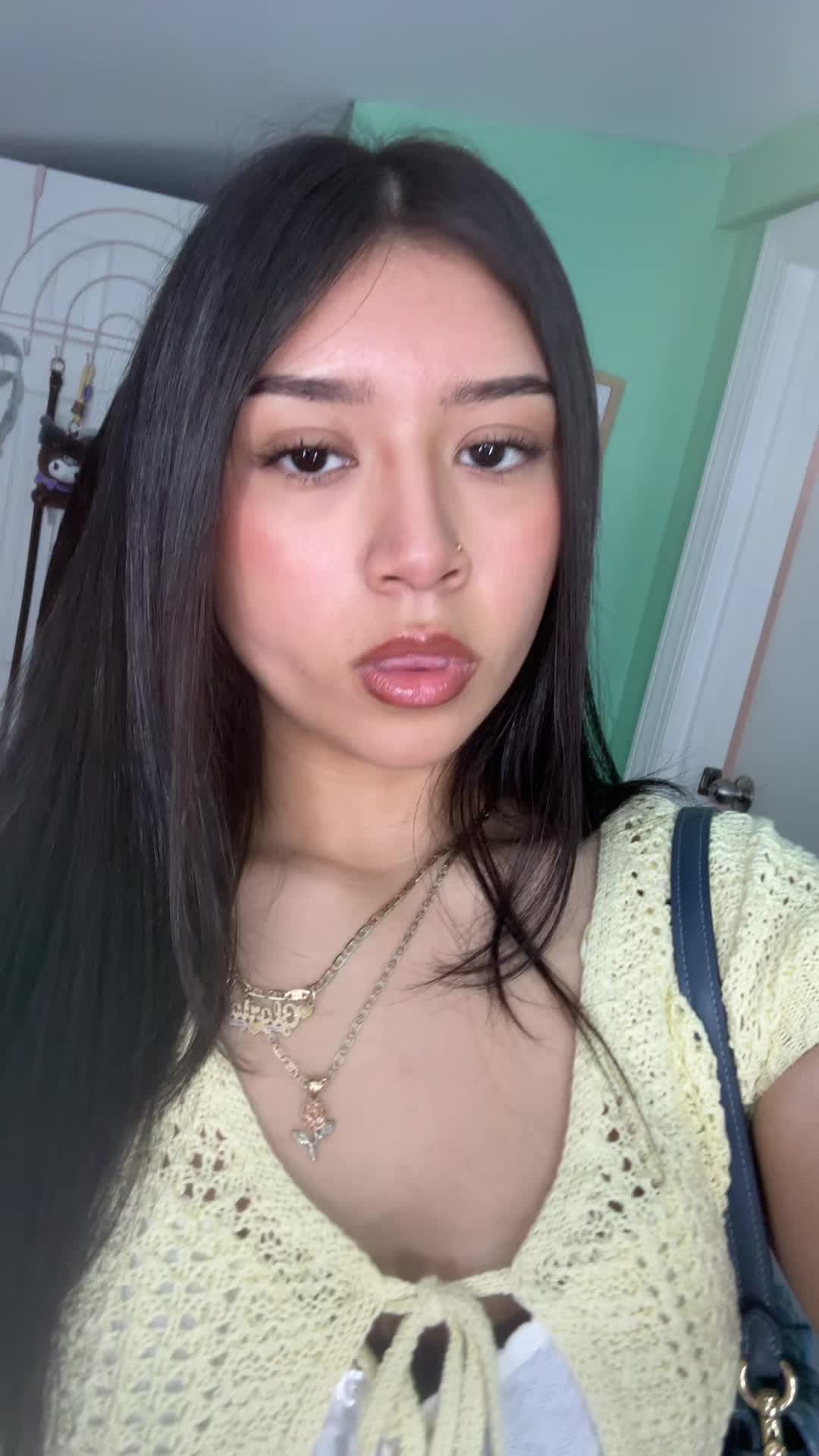 @gloria❦