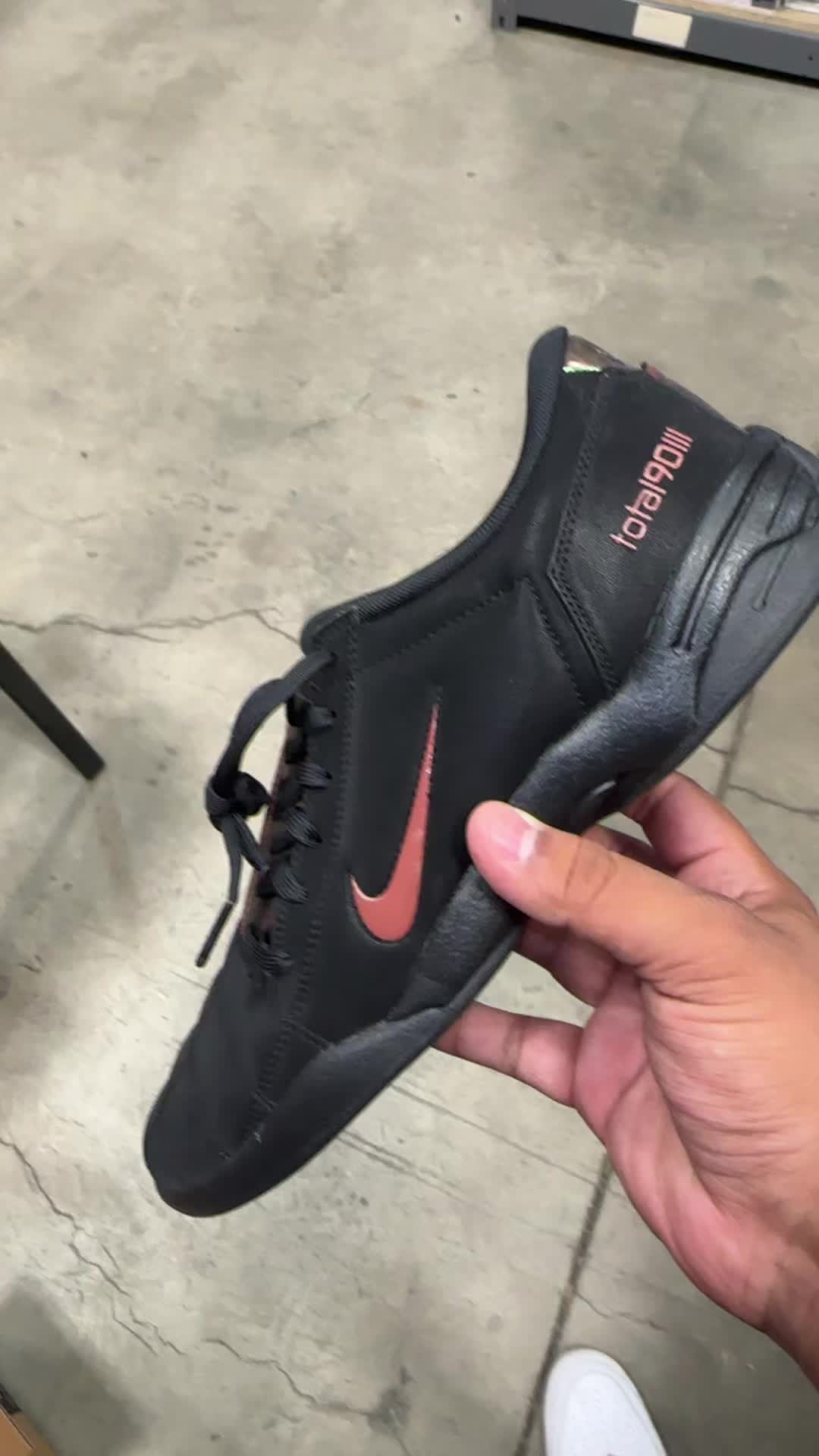 @Trending Sneakers