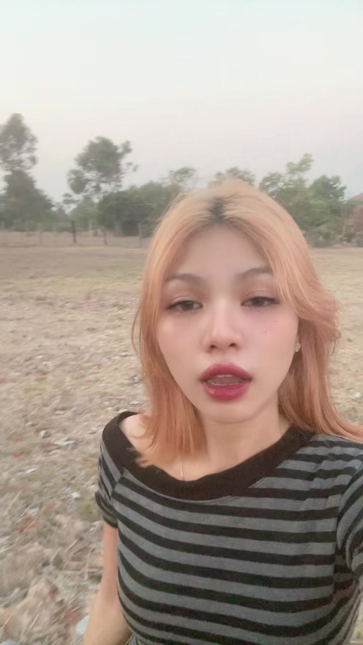 @ខួច គីមឡៃ