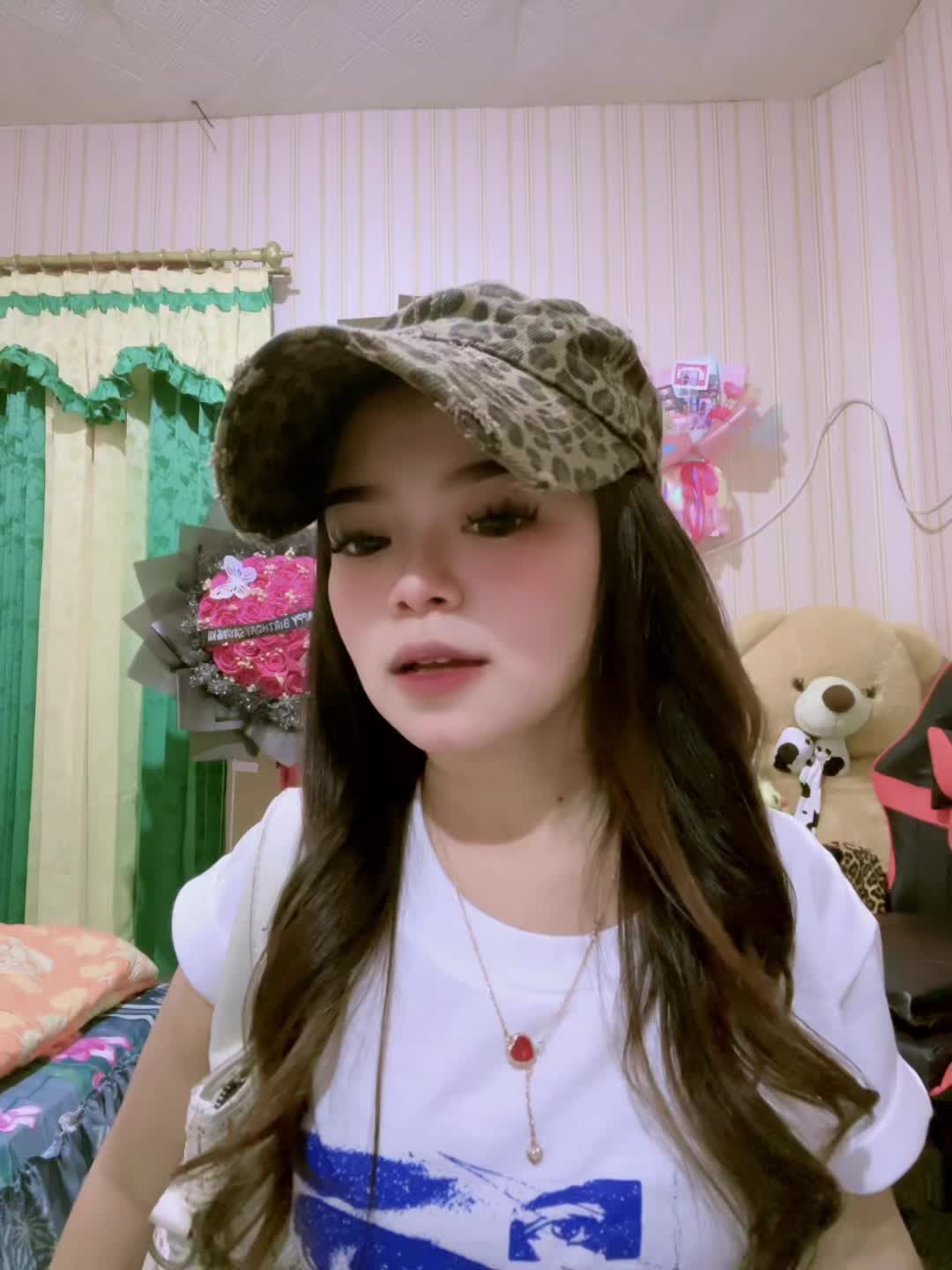 @Moniccc26__