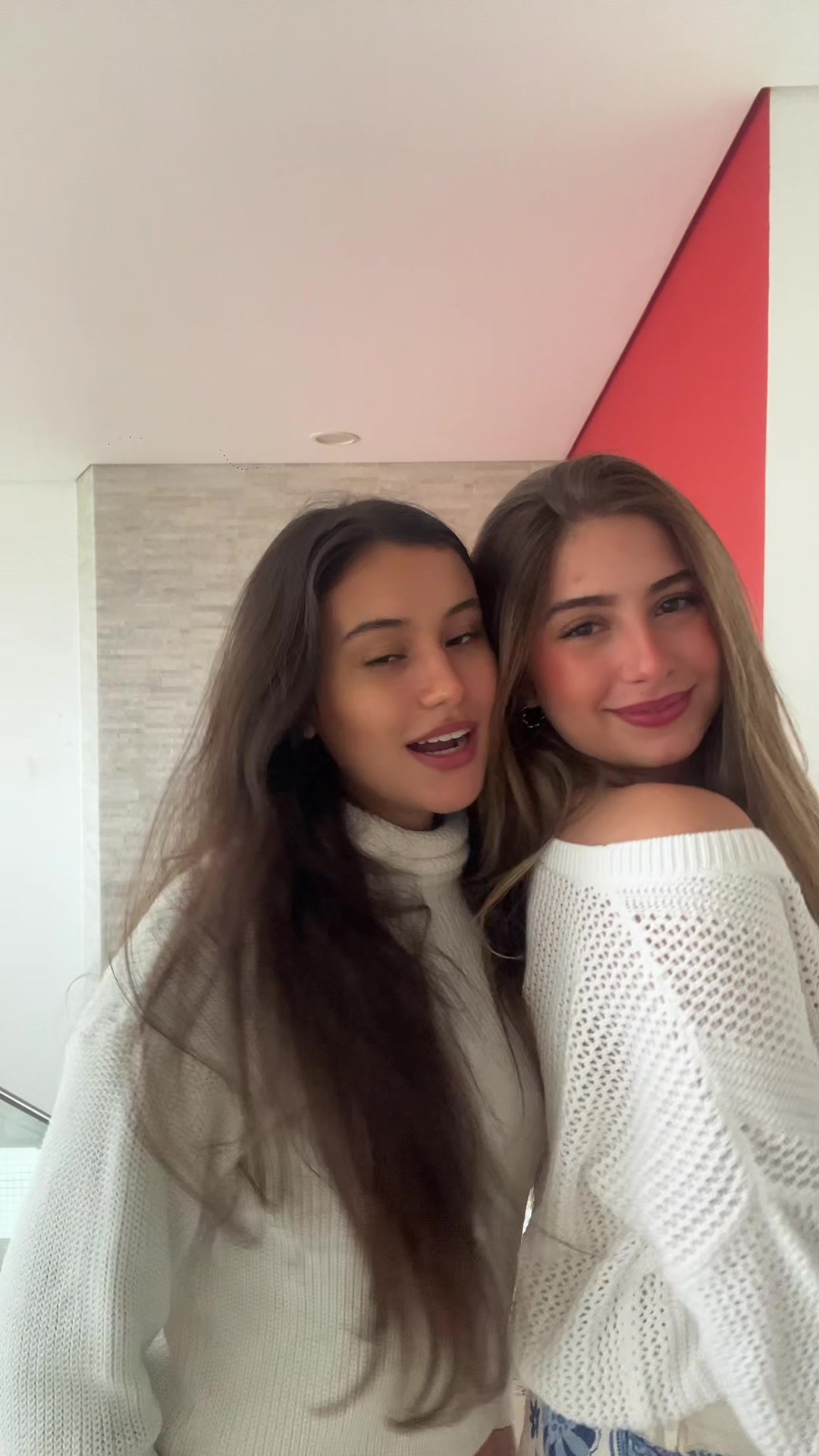 @closedaalicia