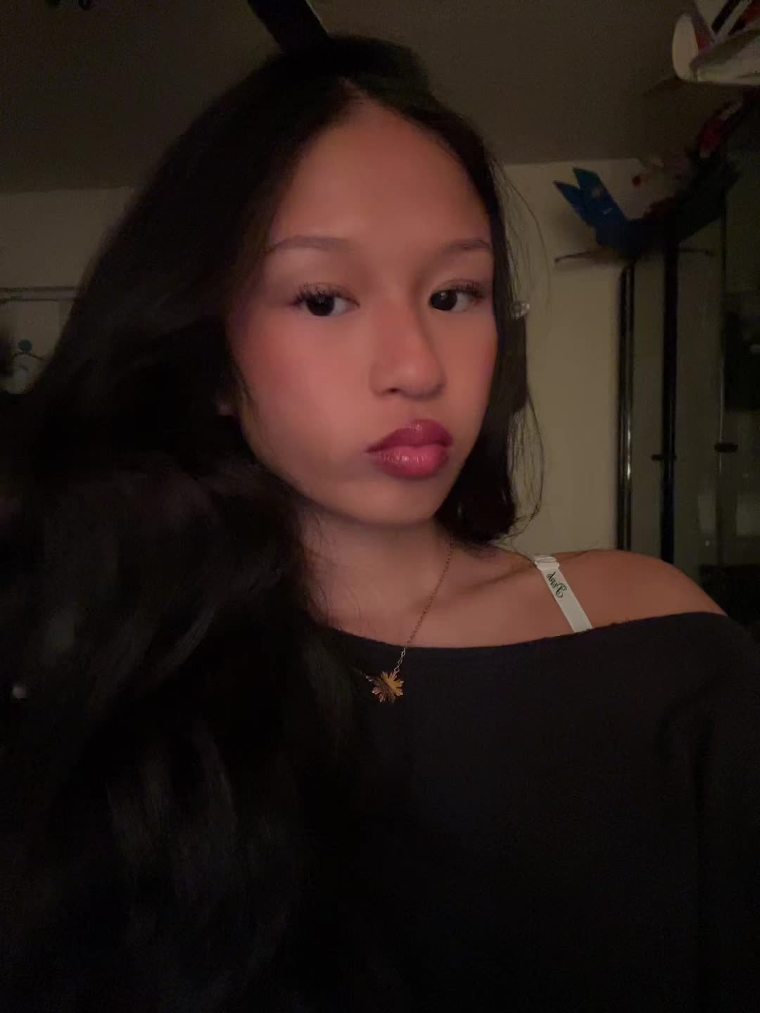 @buymestarbucks