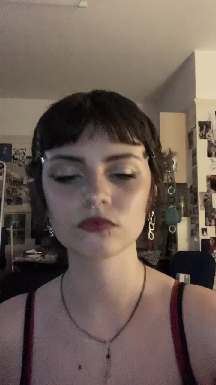 @Hi hi :)
