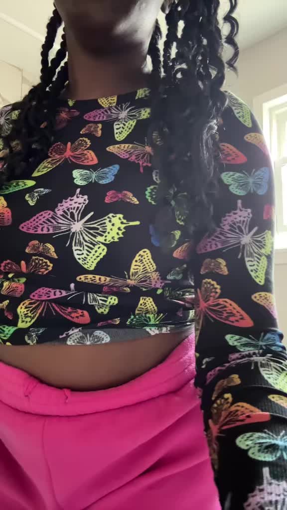 @CeNiya 🍯🍪
