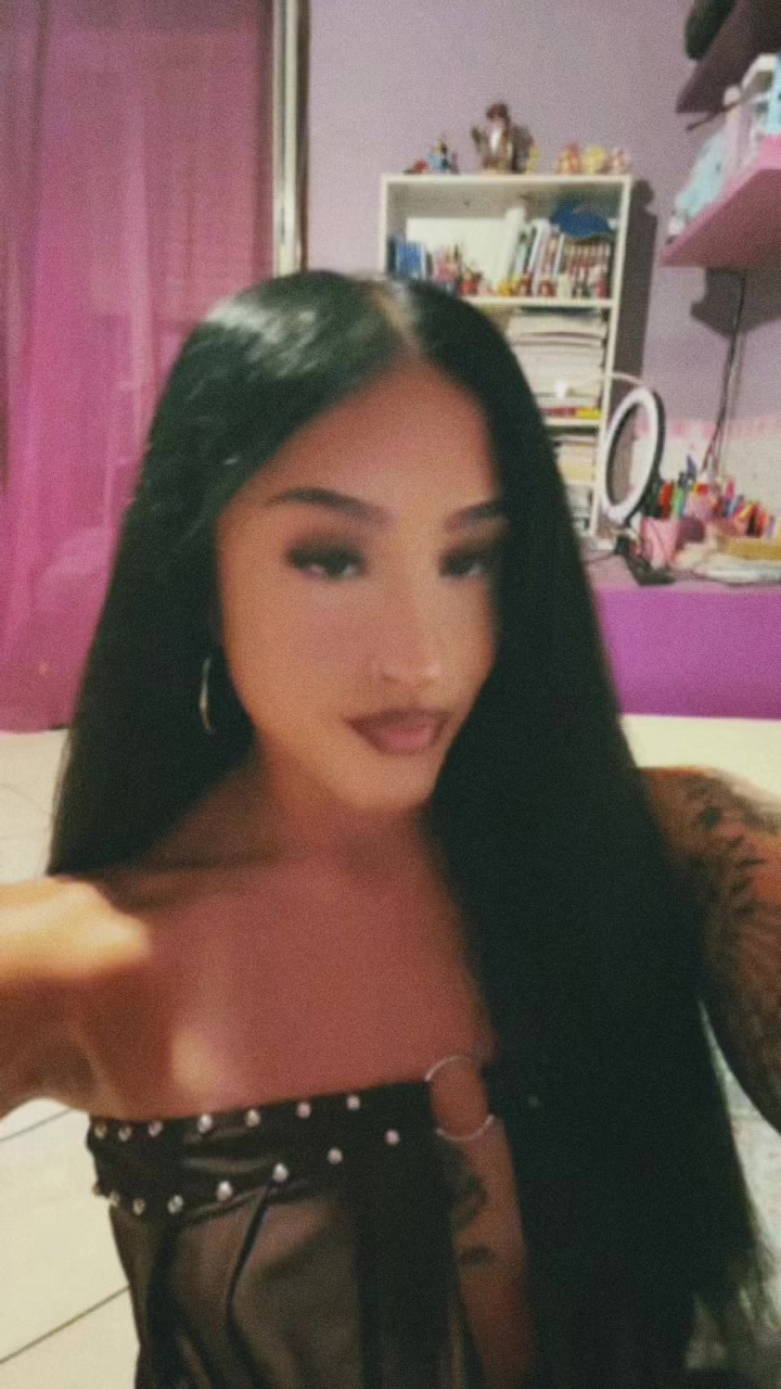 @Aboutmekc_