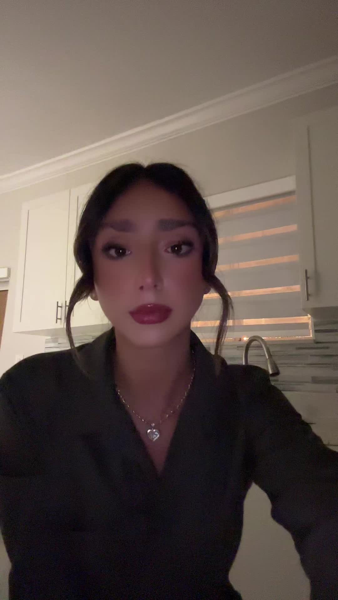 @nicole