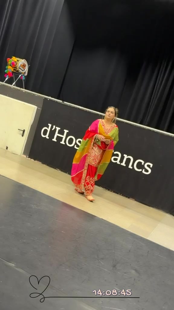 @NindyKaur