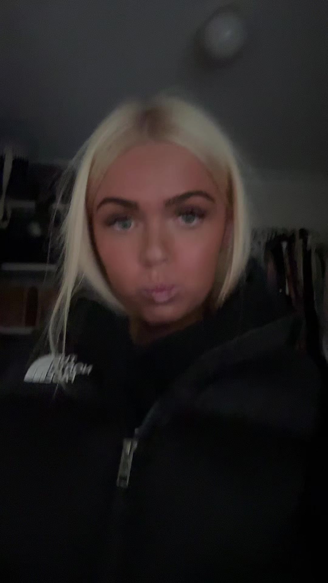 @zoeeesecond
