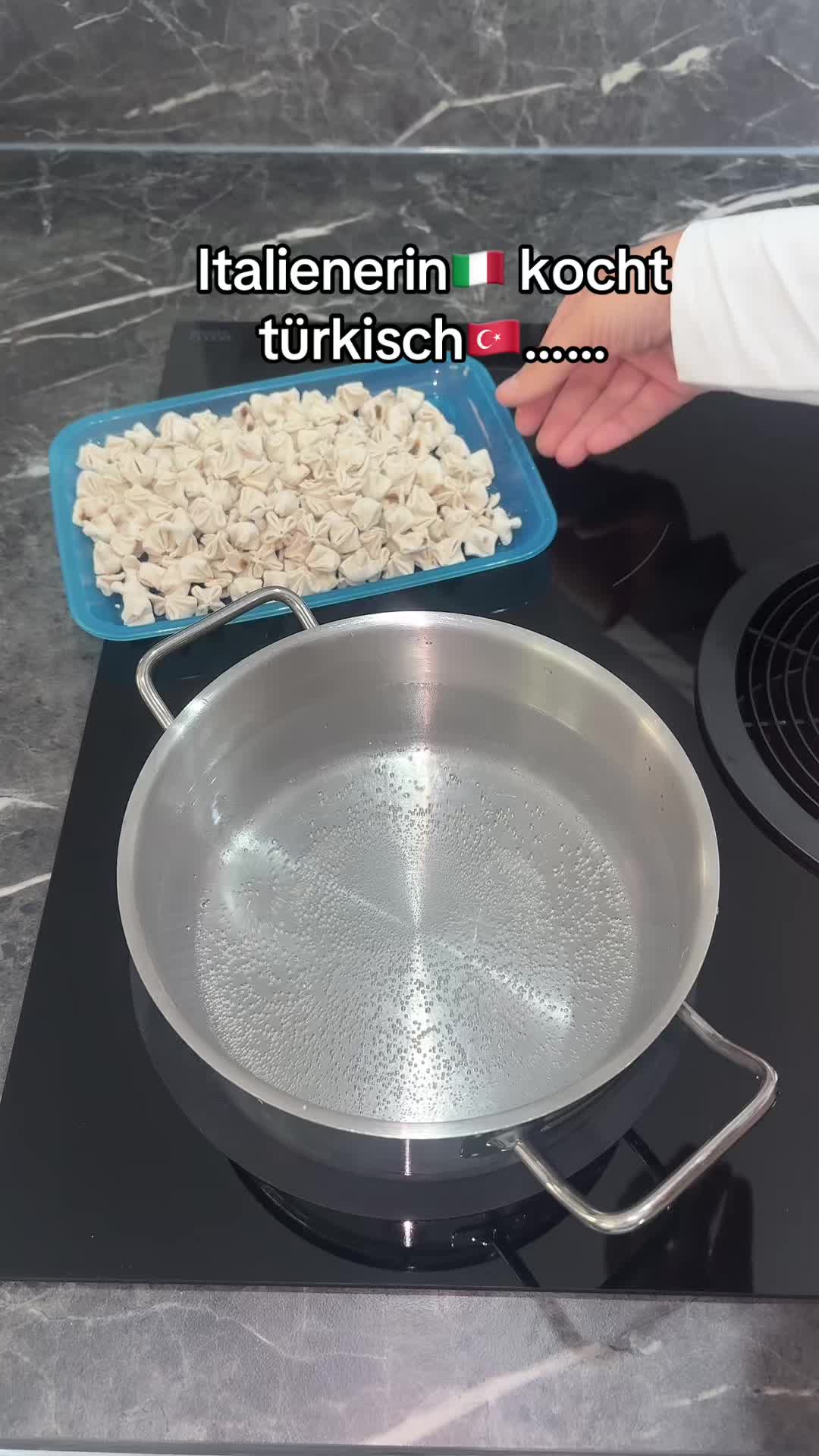 @CleliaKadir🇹🇷Soley🇮🇹Cicci