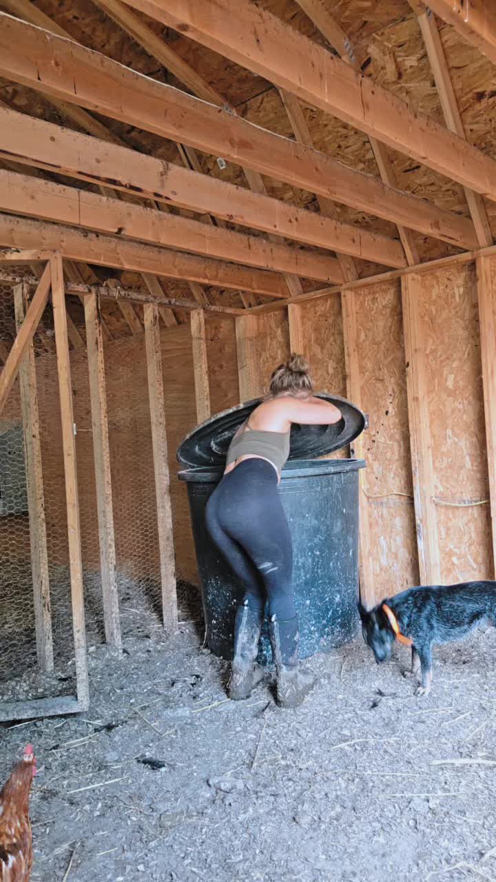 @KellyBelly