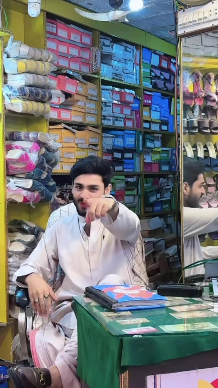 @⚜️جنيد_بھٽو⚜️
